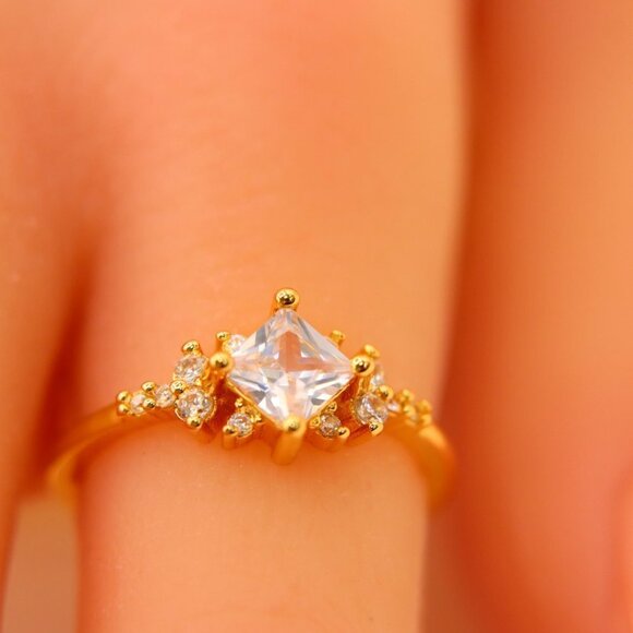 Noble Square Flower Gold Plated Princess Ring for Women, EVGCM074-6 - Picture 6 of 8